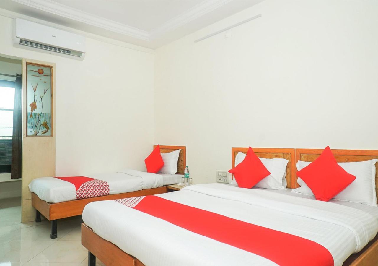Hotel Wayfare Širdi Exteriér fotografie
