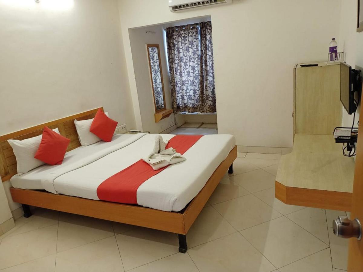Hotel Wayfare Širdi Exteriér fotografie