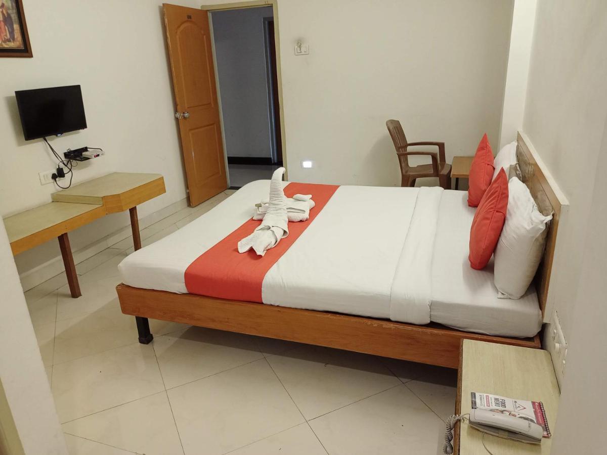 Hotel Wayfare Širdi Exteriér fotografie