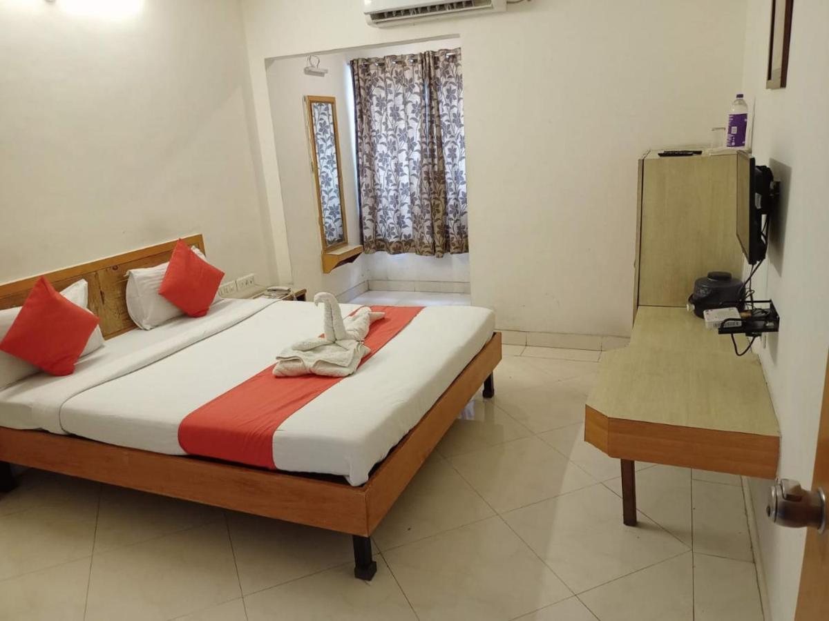 Hotel Wayfare Širdi Exteriér fotografie