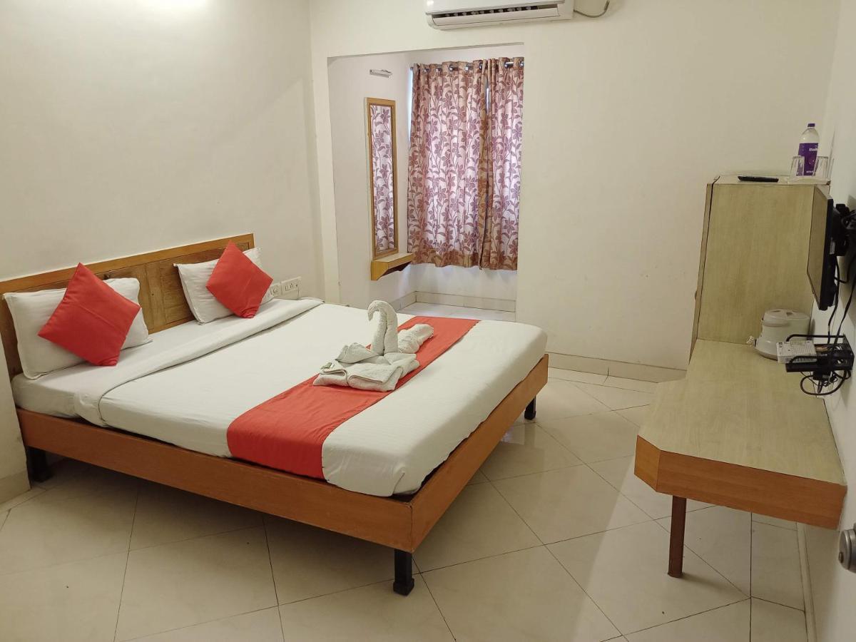 Hotel Wayfare Širdi Exteriér fotografie