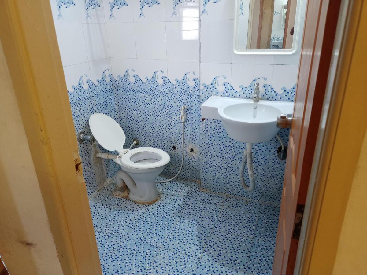 Hotel Wayfare Širdi Exteriér fotografie